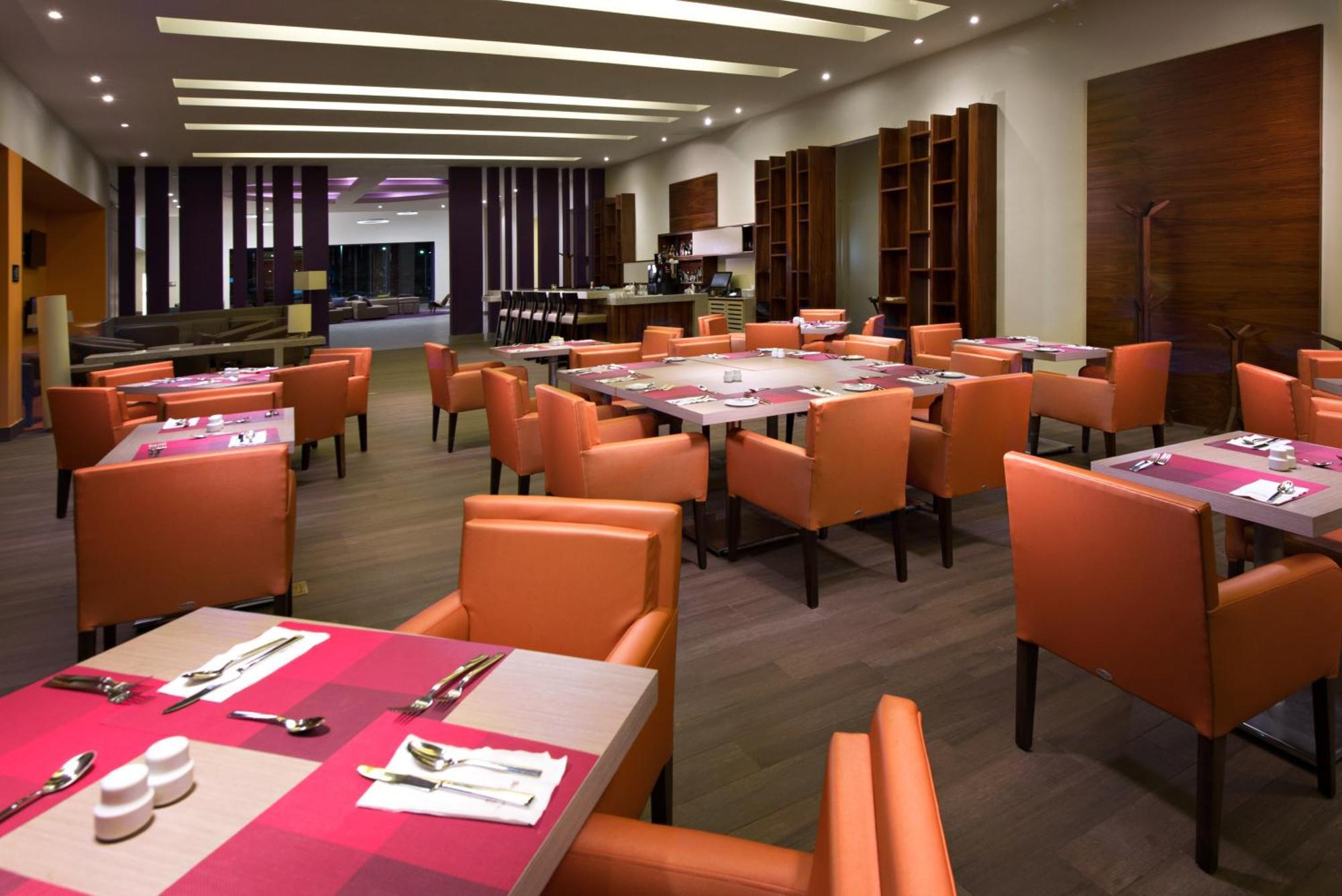 Hilton Garden Inn Monterrey Airport Villa Juárez Esterno foto