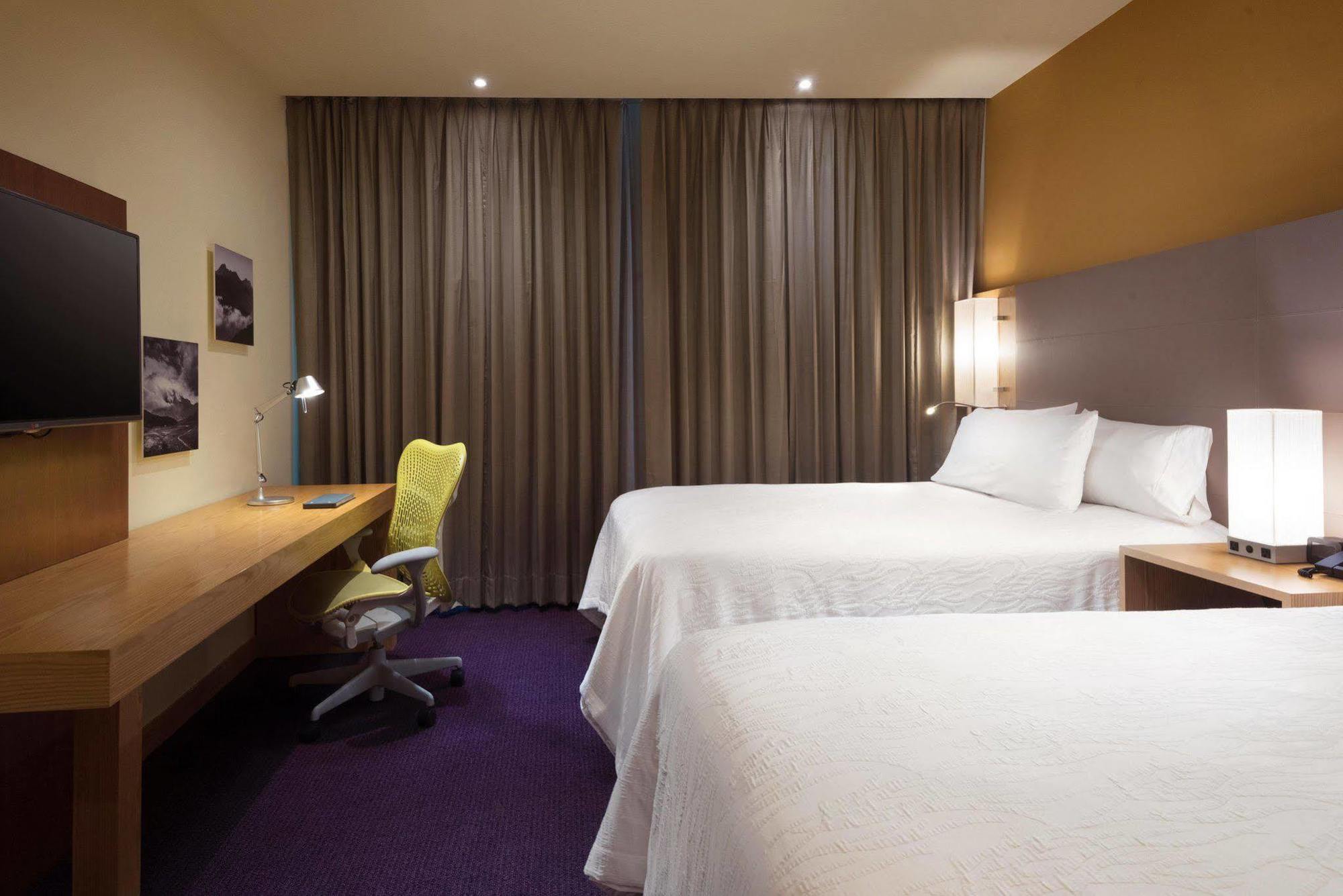 Hilton Garden Inn Monterrey Airport Villa Juárez Esterno foto